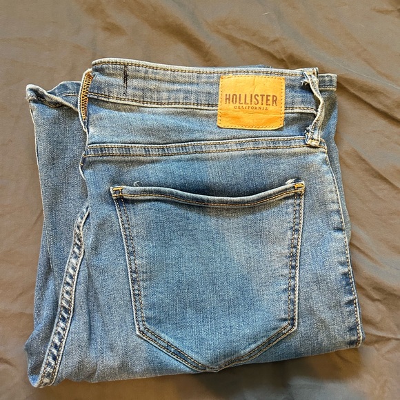 Hollister bellbottom jeans - Picture 1 of 3